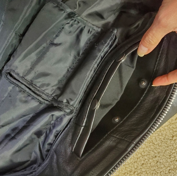 Xelement B8000 leather jacket - Picture 5 of 9